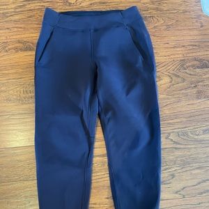 Lululemon Jogger - Navy - perfect condition.